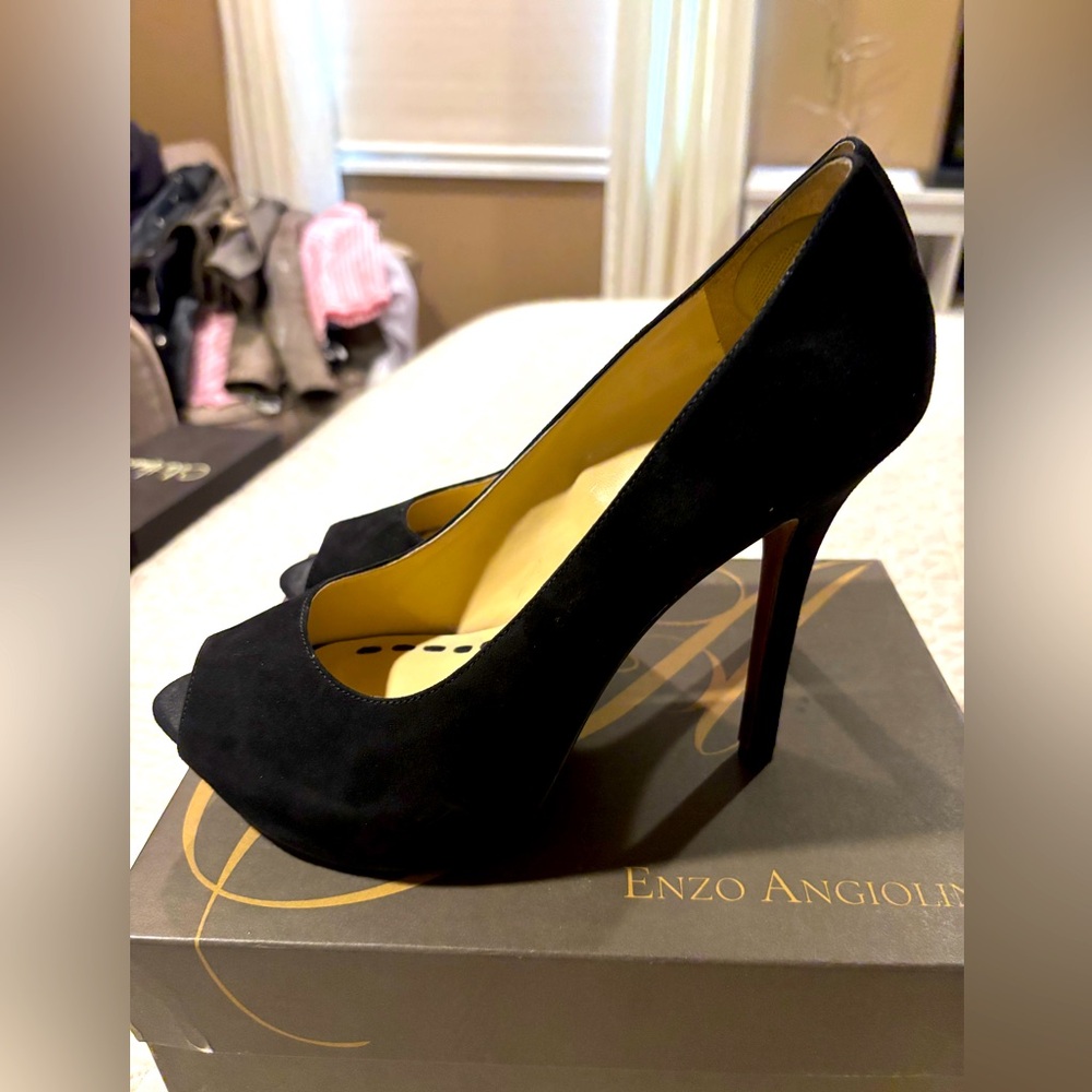 Sexy Black Suede Peep Toe Platforms